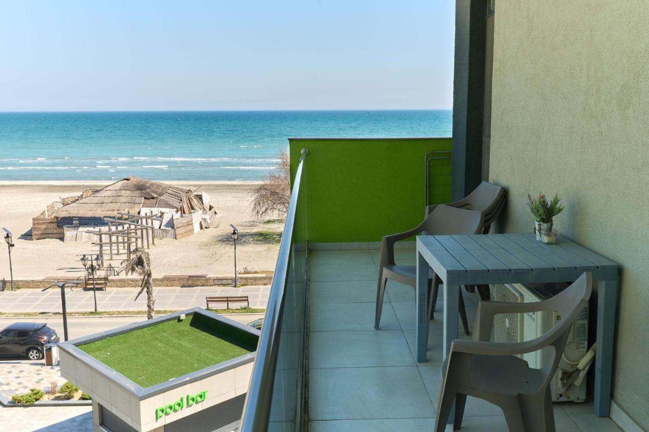 Glamour Red Apartment 22 In Spa Pool Resort Mamaia Exterior foto