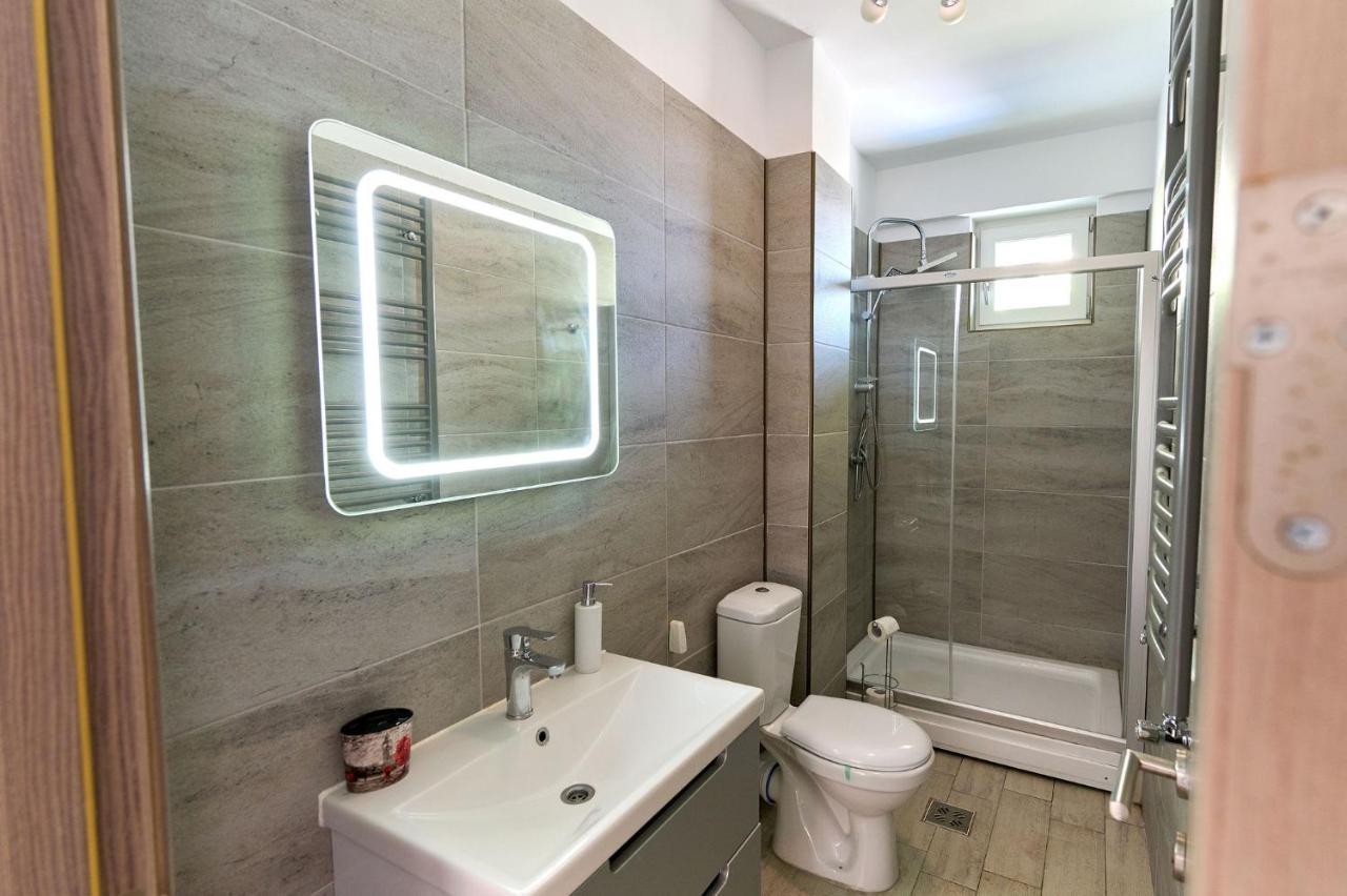 Glamour Red Apartment 22 In Spa Pool Resort Mamaia Exterior foto